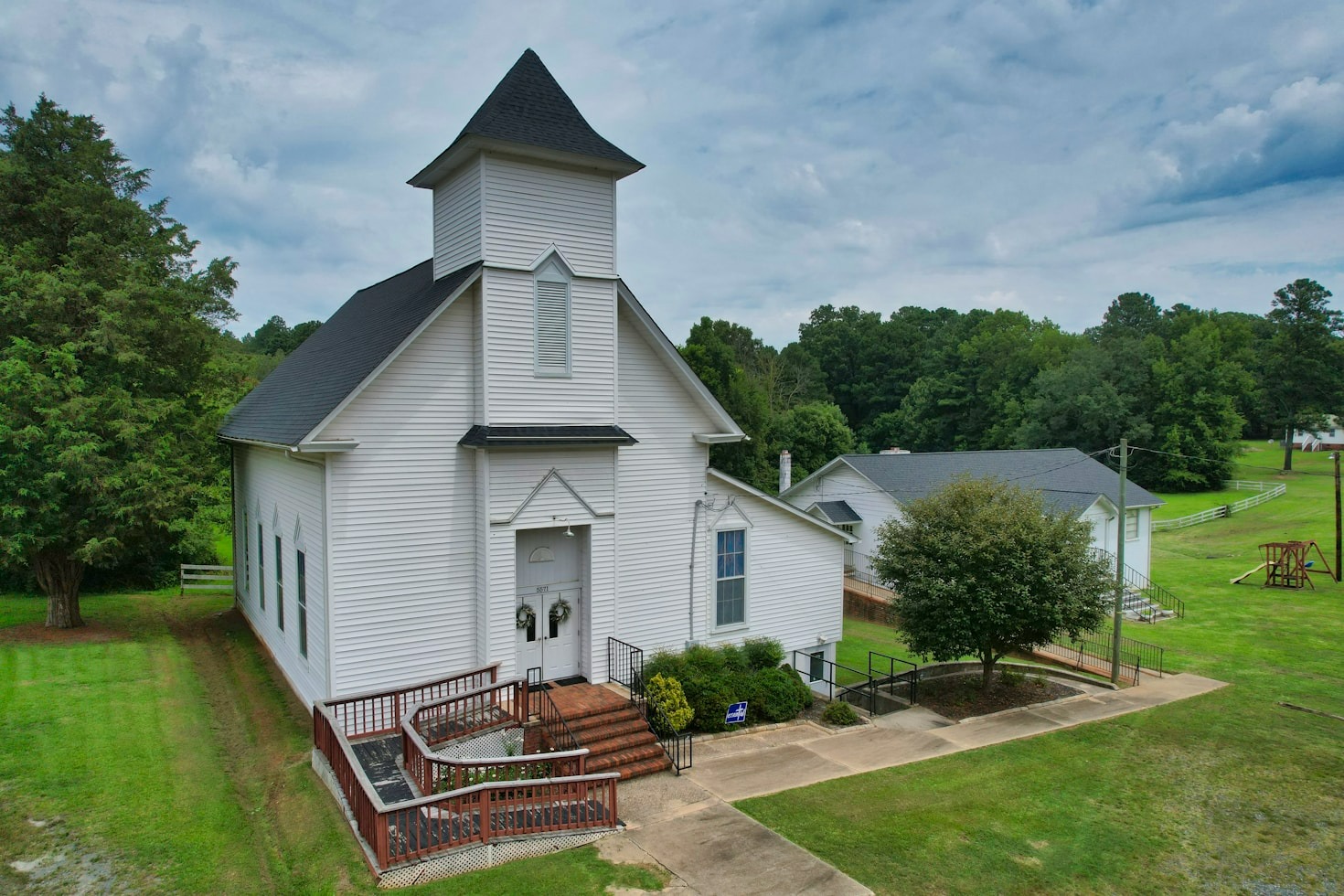 The Impact of Servant Leadership in Faith